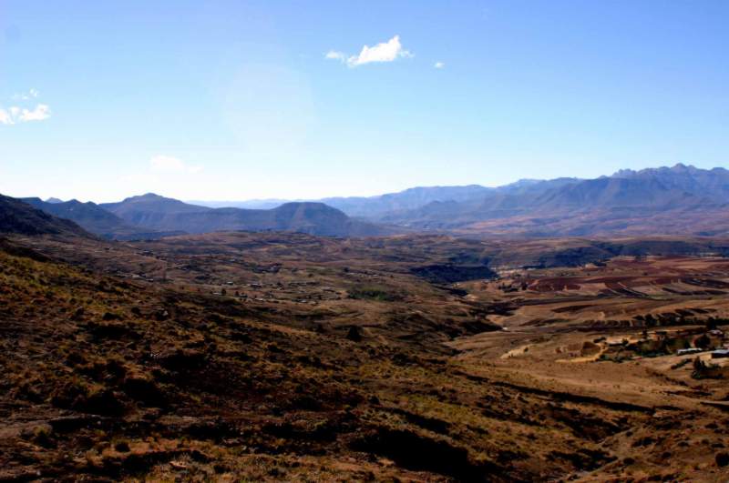 Progress was slow for a number of reasons: the surface was poor, there were the occasional cow or donkey to circumnavigate and there was always the views.